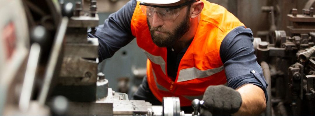 WMS Guide for Manufacturing Companies, 10 Features to Improve Operations