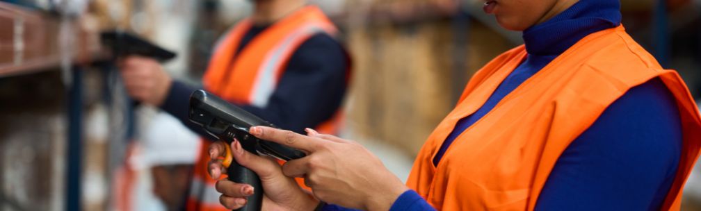 Why Automotive Warehouses Need Serial Number Tracking